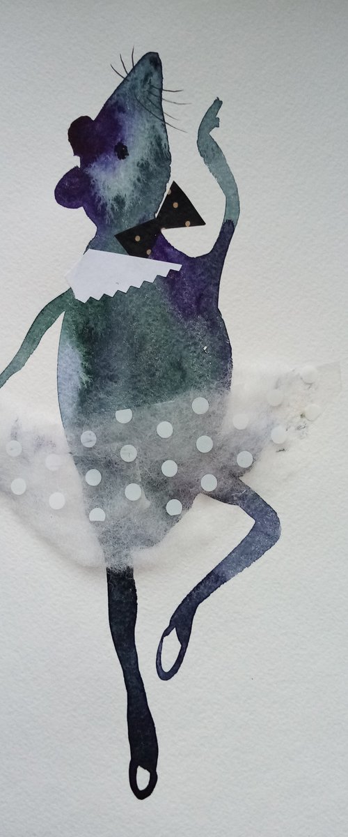 Dancing Mouse 2 by Oxana Raduga