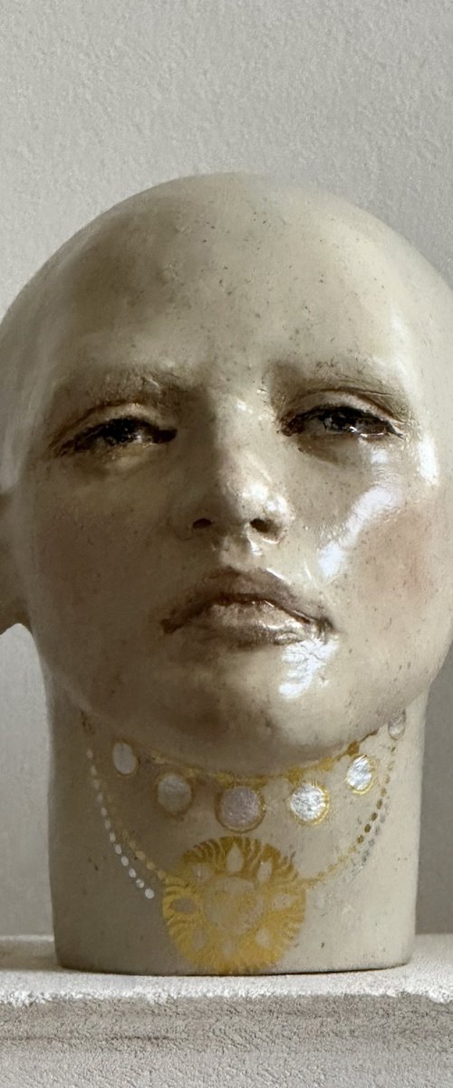 "Solaris" - Unique Ceramic Sculpture by Aga Koncka