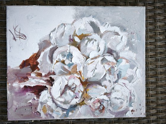 White peonies painting