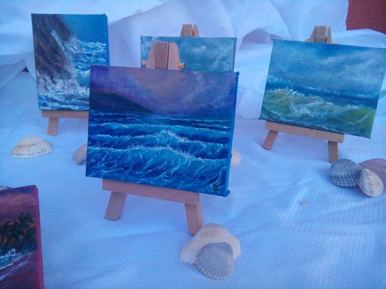 Miniature #007 - Easel included