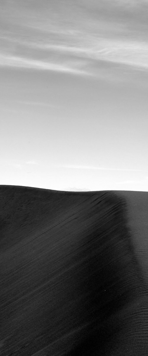 Shadow Line – Maspalomas Dunes by Chiara Vignudelli