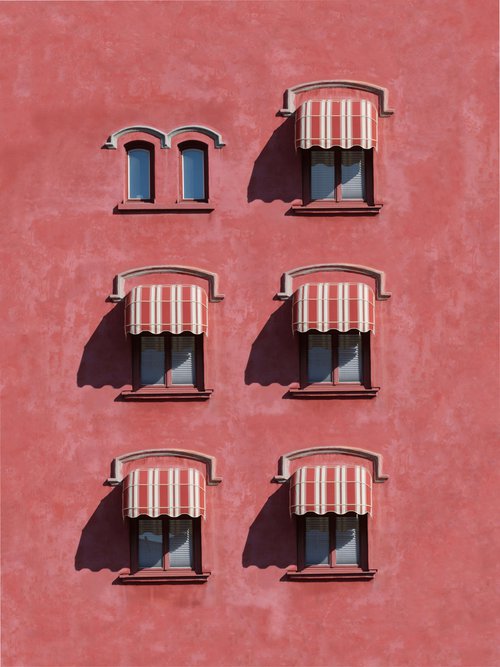 Vintage red wall by Marcus Cederberg