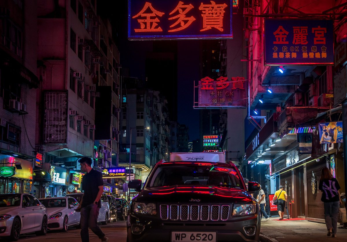 Urban And Pop Cityscapes Photograph By Sergio Capuzzimati, 24 X 16", Red Velvet, Original Artwork