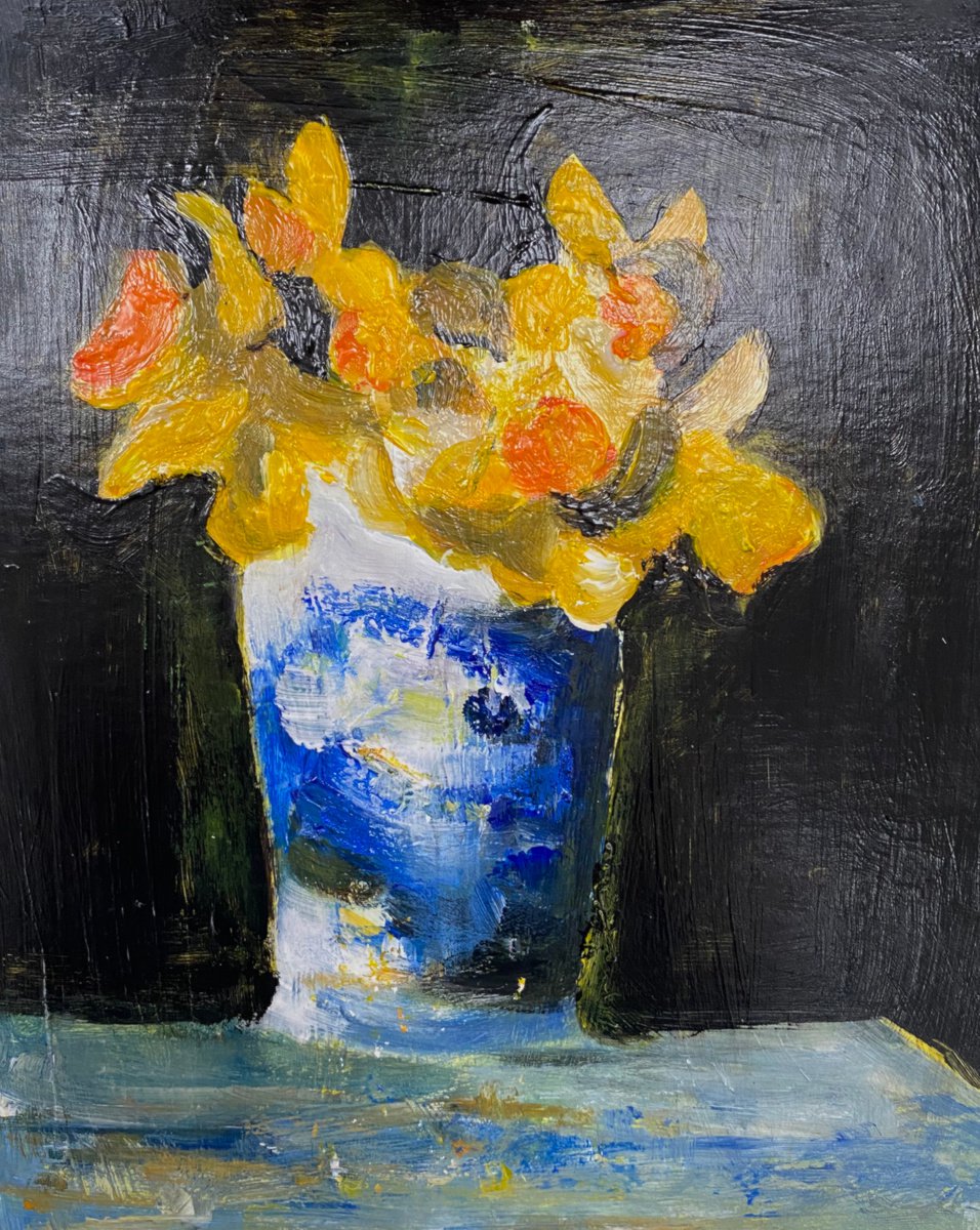 Daffodils in Blue Vase by Teresa Tanner