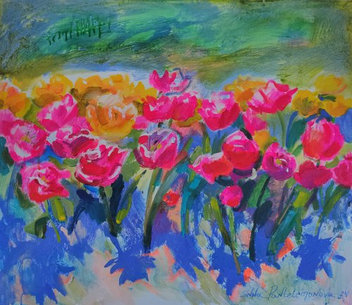 Tulips lit by the sun by Inna Pantelemonova