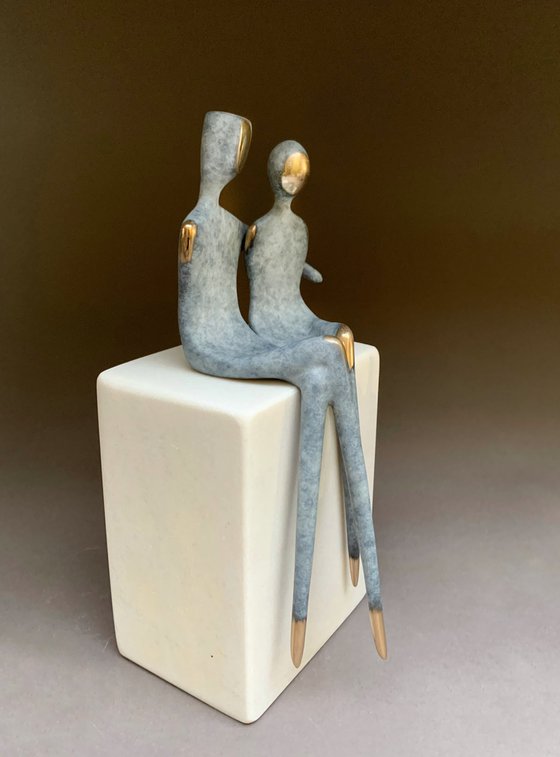 Lovers - romantic bronze sculpture exquisitely finished in unique gray patina