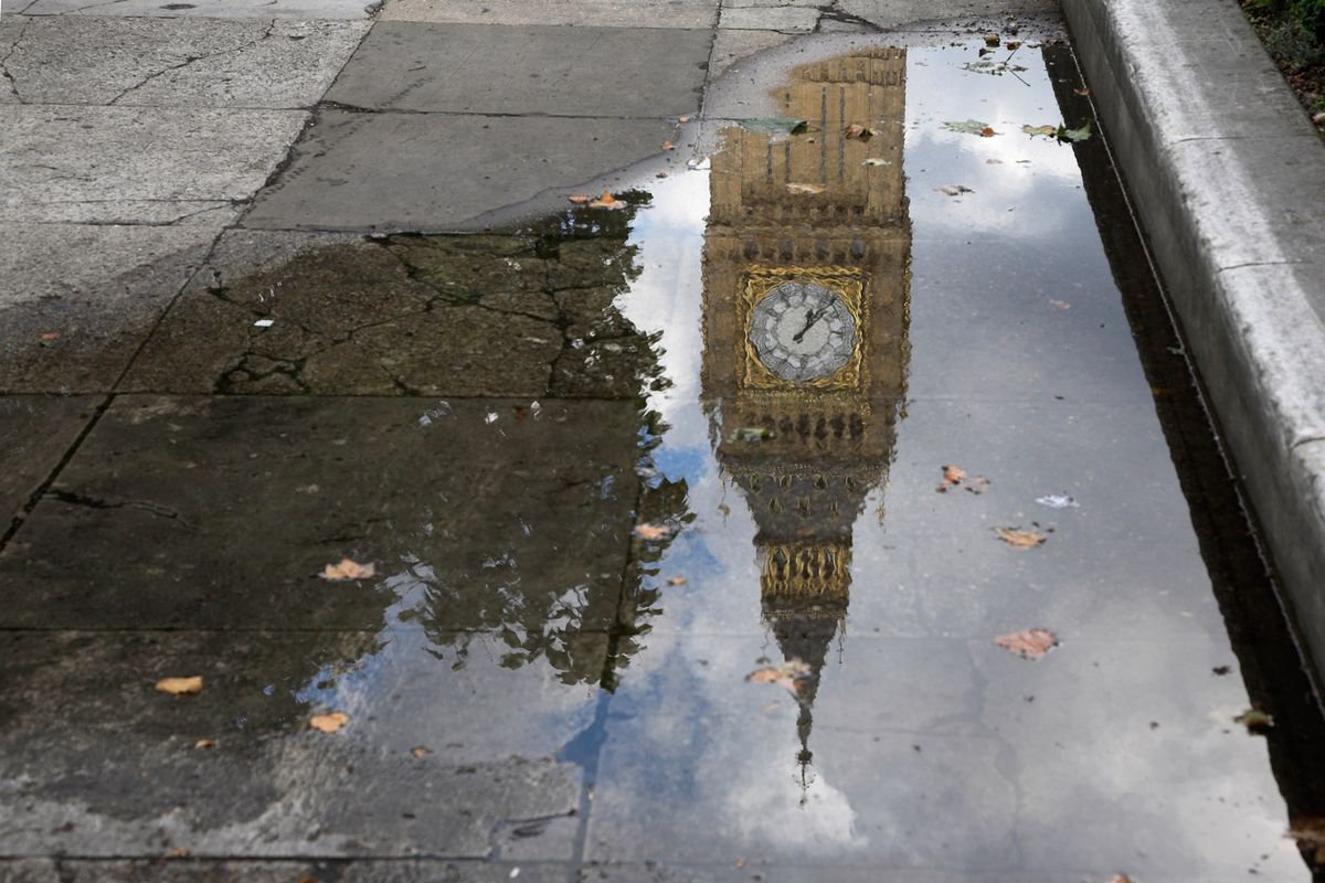 Big Ben Reflection (Med) by Paula Smith