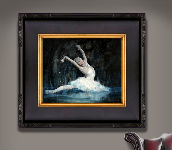 Swan Lake Ballet Dancer No. 101