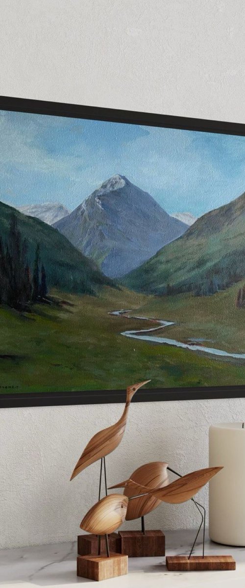 Mountains by Bohdan Vykhrenko