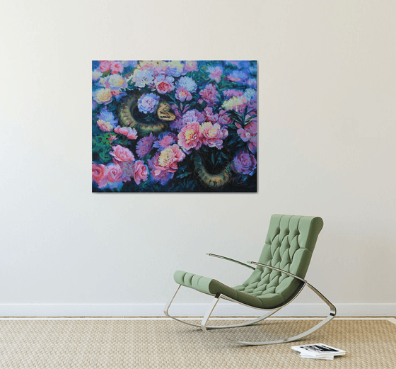 Dangerous beauty. Snake