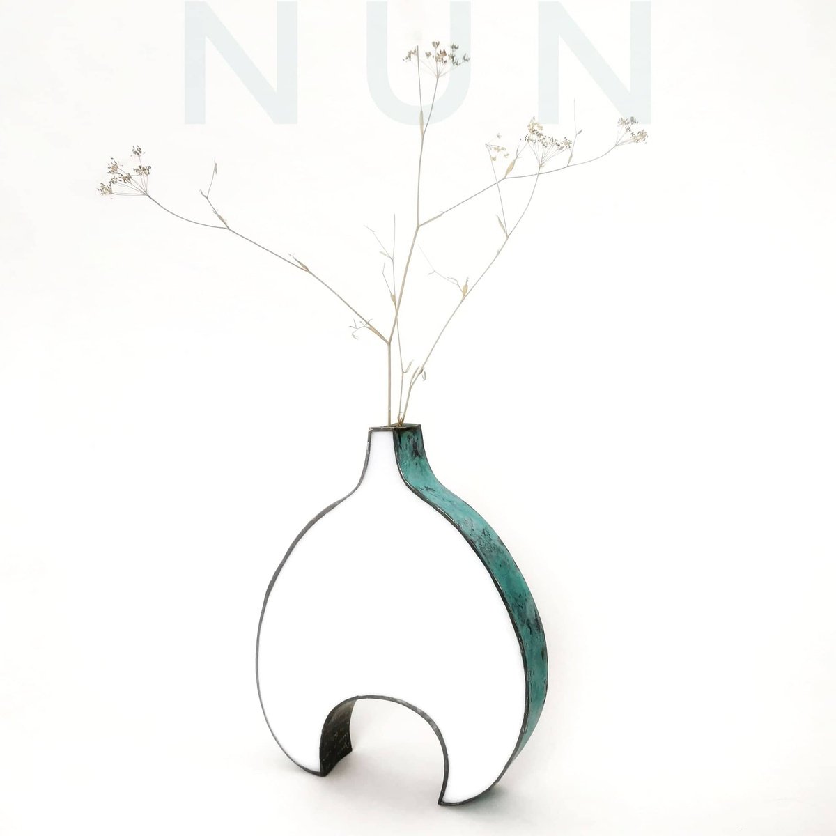 NUN - vase by Art en Vidre Ingrid Sole