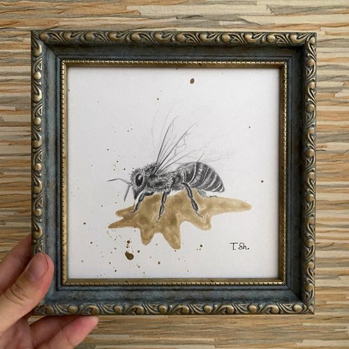 Bee and honey by Tina Shyfruk