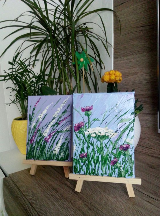 Breeze in the field + Easel or Frame, miniature