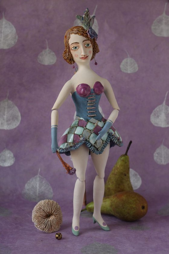 From the Cabaret girls, Girl in blue gloves. Wall sculpture by Elya Yalonetski