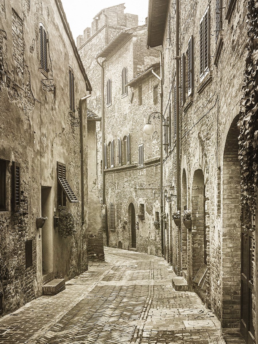 Photorealistic Cityscapes Photograph By Peter Zelei, 28 X 35", Old Town Of Certaldo, Original Artwork