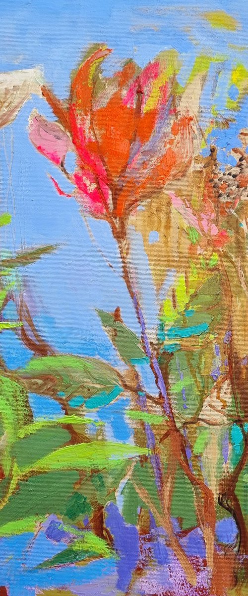 Red flower by Victoria Cozmolici