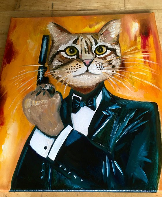 Troy The Cat  James Bond 007