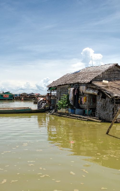 The Floating Villages of Tonlé Sap Lake I - Signed Limited Edition by Serge Horta