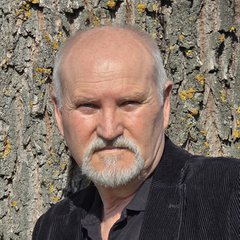 Visit Dietrich Moravec shop