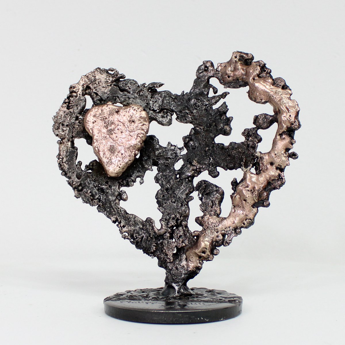 Heart to heart 11-22 - heart Metal artwork by Philippe Buil