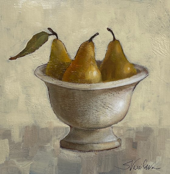 Pears in Old Bowl