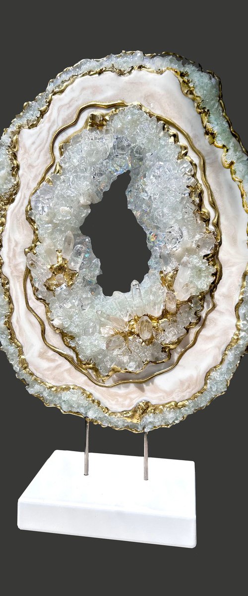 3D Geode Slice Luxiry White & Gold by Alexandra Dobreikin