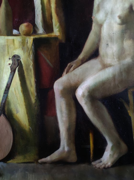 Nude staging with a guitar
