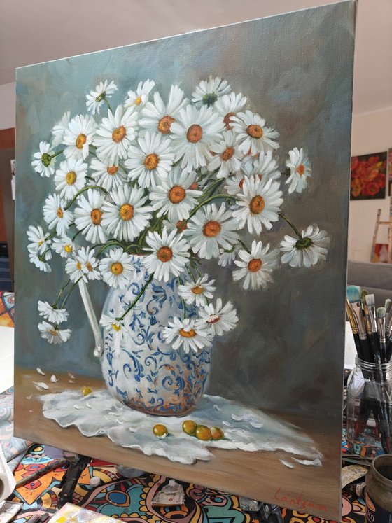 Daisies bouquet . Still life