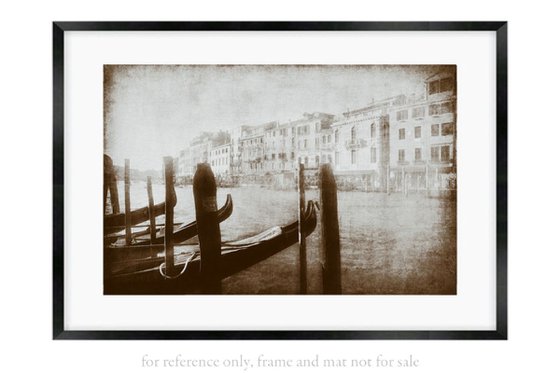 Venice light black and white