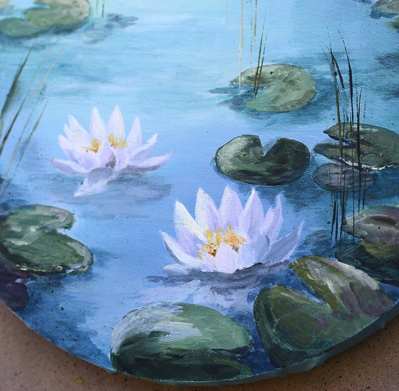 Floating Crowns