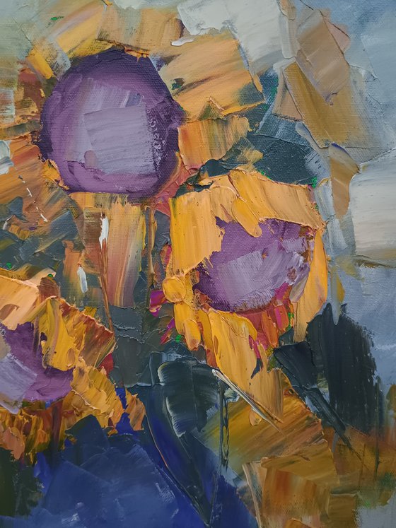 GIRLS DRESSED IN SUMMER