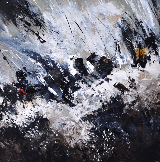 Abyss in motion