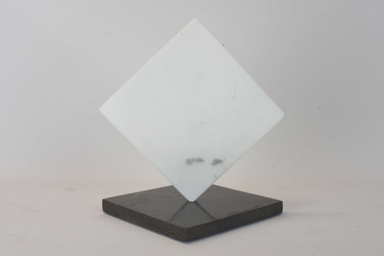CIRCULAR LIGHT I I I