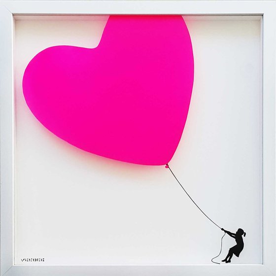 Balloon Heart on Glass - hot Pink