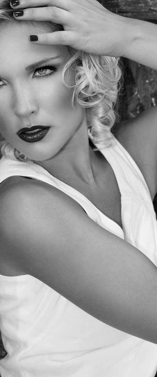 TANGIER HEAT NOIR by William Dey