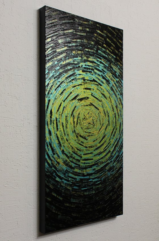 Fragmented burst of algae