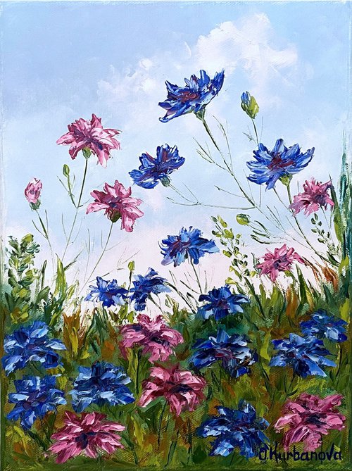 Blue and pink cornflowers by Olga Kurbanova
