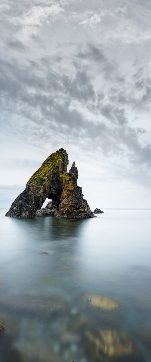 Crohy Sea Arch by Nick Psomiadis