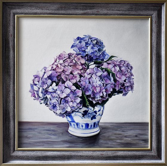 Square oil painting "Hydrangea in a vase" 60 * 60 cm