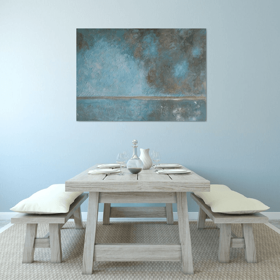 Whisper of the horizon