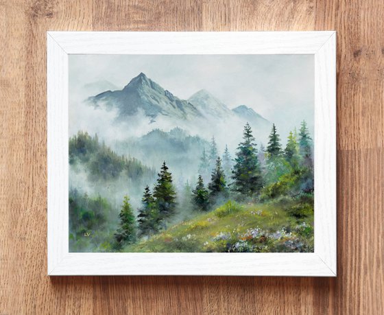Misty mountains whith pine trees