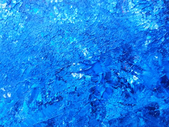 Carpet of blue snowdrops