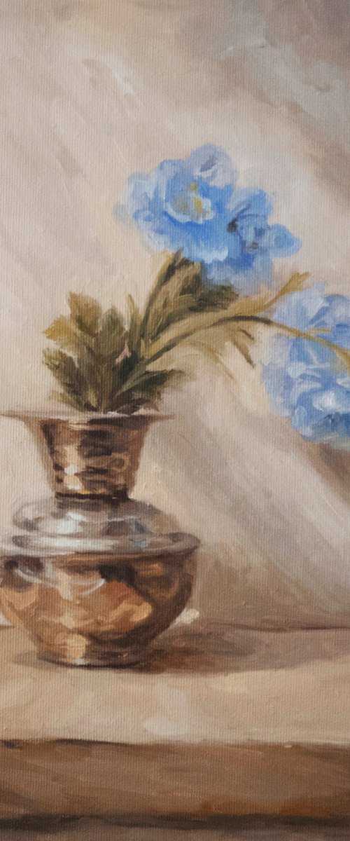 Blue flowers in a vase by Radosveta Zhelyazkova