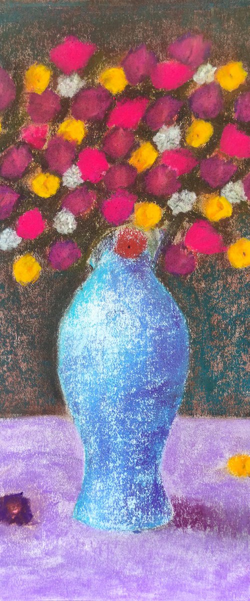 VASE OF FLOWERS - 9 by Andrea Vandoni