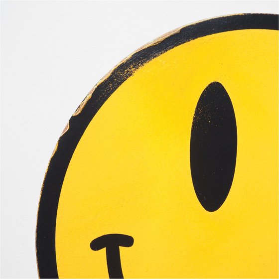 (#12) Large One-Off Smiley Face
