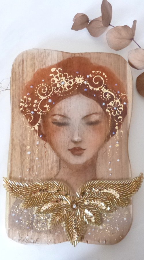 Wings of gold by Loetitia Pillault