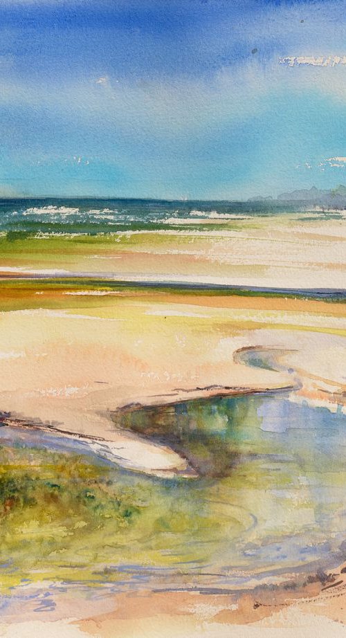 Sandy sea shore by Eve Mazur