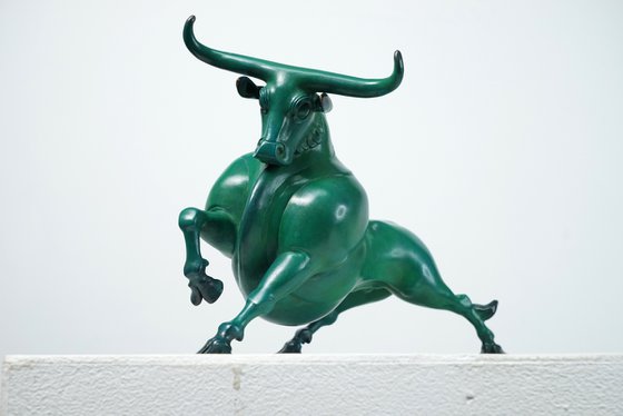 bull（Reduced-scale replica）