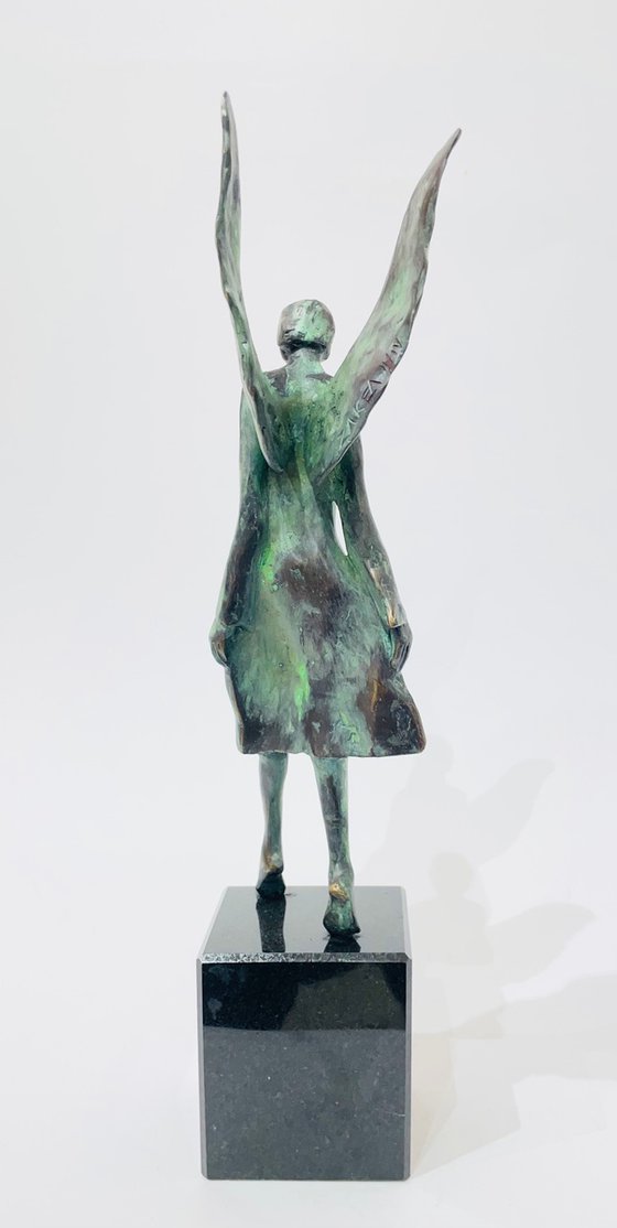 Walking Angel, no.(EA II/IV)