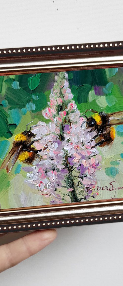 Bumblebee by Nataly Derevyanko